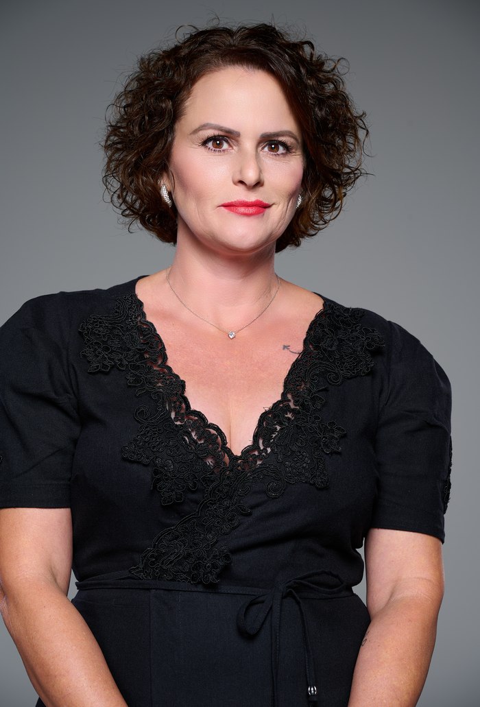 Retrato de Claire Carareto, advogada da Polezi Advogados
